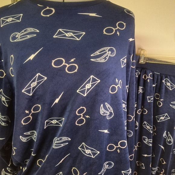 Harry Potter Pajama Set Size Large G - Picture 2 of 5